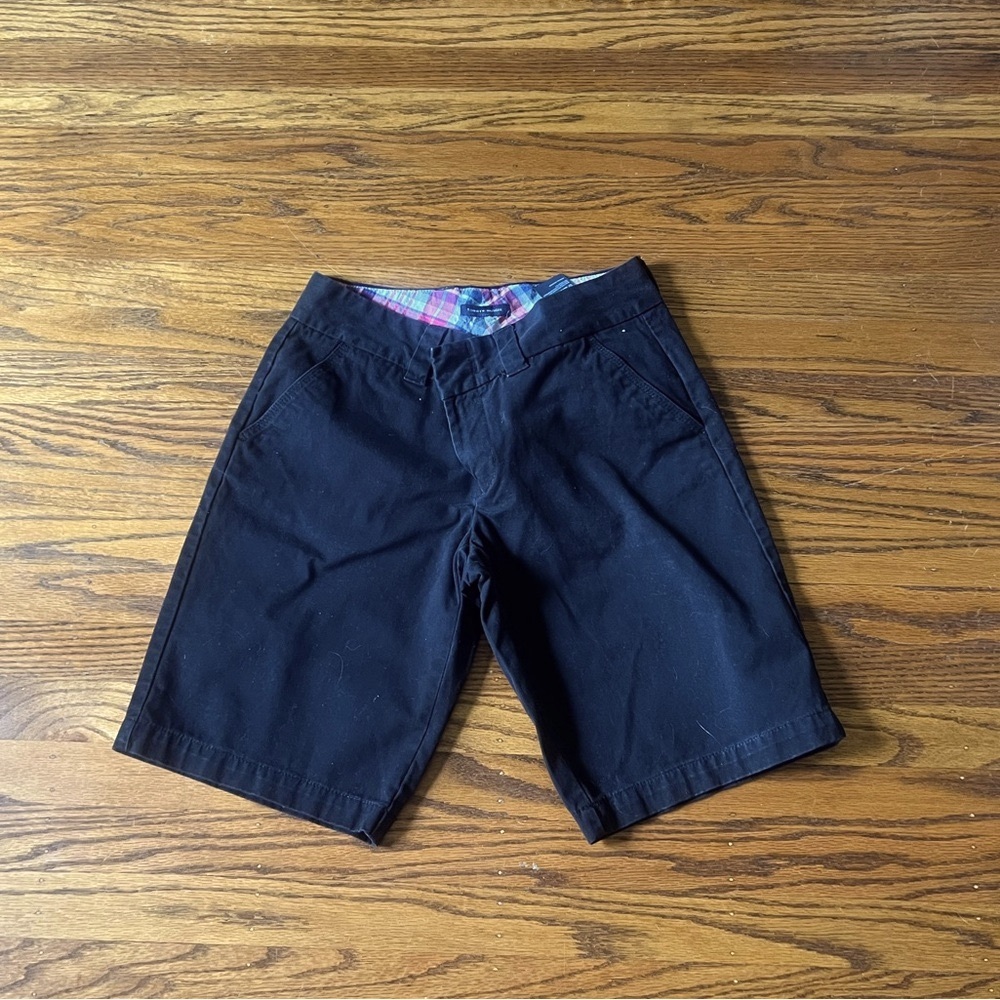 Tommy Hilfiger  womens size 4 Black Flat Front Shorts